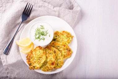 Recept za hrskave polpete od tikvica i feta sira: Tajna je samo u jednom koraku
