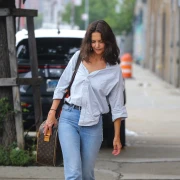 Ove bezvremenske cipele vraćaju se ove jeseni, a već ih nosi Katie Holmes