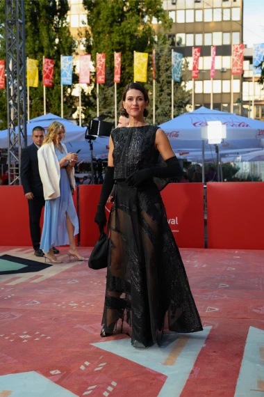 Omiljena Olga: Marina Fernandez plijenila poglede u Sarajevu u zanimljivim kreacijama