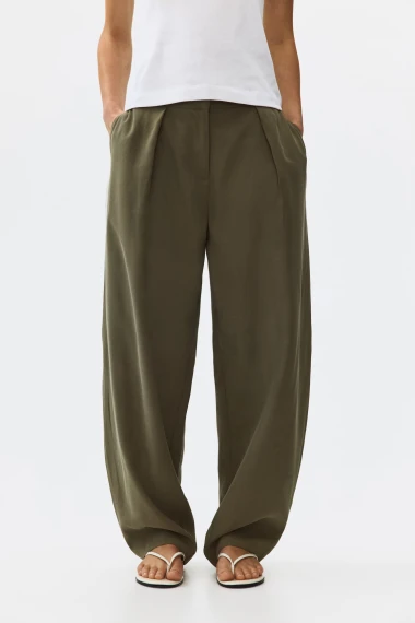 H&amp;M ima sve &scaron;to nam treba za prijelaz iz ljeta u jesen: Pogledajte na&scaron;e favorite