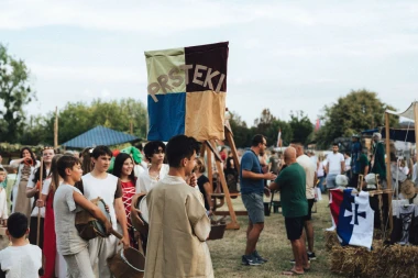 Koprivnica opet živi u renesansi: Prvi dan Festivala donio vitezove, vatru i putovanje kroz vrijeme