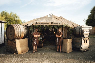 Koprivnica opet živi u renesansi: Prvi dan Festivala donio vitezove, vatru i putovanje kroz vrijeme
