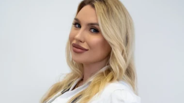 Petra Me&scaron;trić za Žena.hr: Za&scaron;to se neke žene sve kasnije odlučuju imati djecu?
