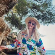 Petra Kurtela između glumačkih obveza otkrila genijalan trik za savr&scaron;eno slojevite ogrlice