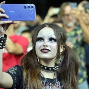 Unikatan make-up ove mlade dame privukao pažnju na koncertu Kosheena na &Scaron;pancirfestu