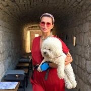 Modna inspiracija s Hvara: Nina Badrić u chic kombinezonu stvorenom za kraj ljeta