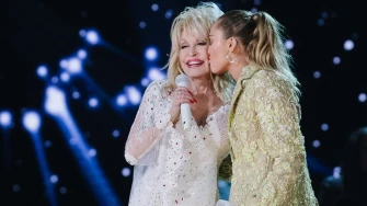 Miley Cyrus oprostila se od voljene kume Dolly Parton: 'Izgubili smo najči&scaron;ću du&scaron;u'