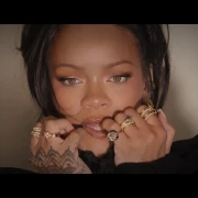 Rihanna zna &scaron;to žene žele: Njezin novi puder mogao bi postati beauty hit godine