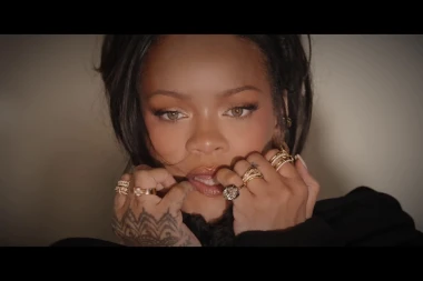Rihanna zna &scaron;to žene žele: Njezin novi puder mogao bi postati beauty hit godine
