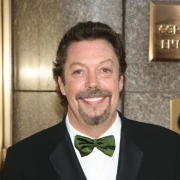 Preminuo je Tim Curry, omiljeni 'zlikovac' s velikog platna: Pogledajte njegove kultne uloge