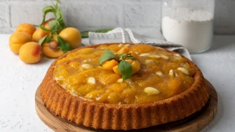 Sočna torta od marelice i pudinga na dva načina - za jednu verziju ne trebate pećnicu