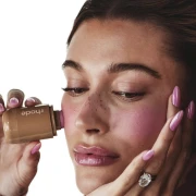 Najbolja vijest dana: Sephora otkrila kada na hrvatske police dolazi Rhode by Hailey Bieber