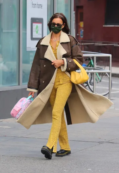 Irina Shayk pokazala kako isfurati najpoželjniji look ove zime