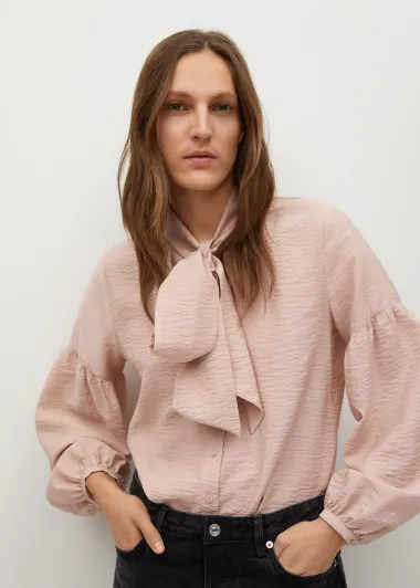 Hit komadi: Mango ima prekrasne bluze za toplije dane