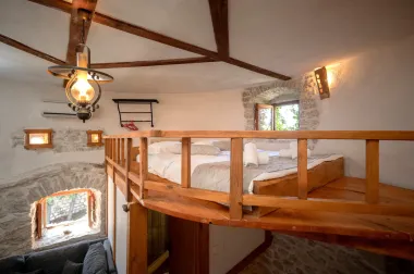 Stara kula na Hvaru jedinstven je apartman u kojem želimo provesti cijelo ljeto