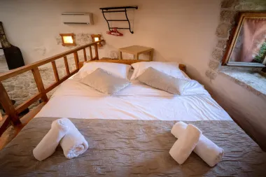 Stara kula na Hvaru jedinstven je apartman u kojem želimo provesti cijelo ljeto