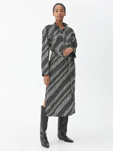 Top komadi koje želimo uloviti na ljetnom sniženju u Arketu