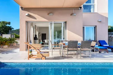 Hvarske vile kao simboli raskoši i luksuza: Naš izbor top 5 impozantnih zdanja