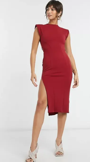 Za crvenu nikada nije prevruće, a ovo je naš high street izbor