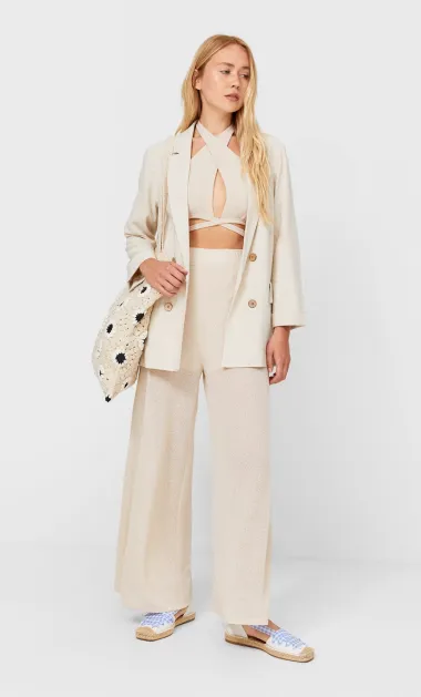 Vrijeme je za super ulove: Široke hlače na sniženju od 79 kuna