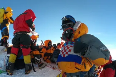Zadranin Den Eror popeo se na Mount Everest i postao najmlađi Hrvat na krovu svijeta