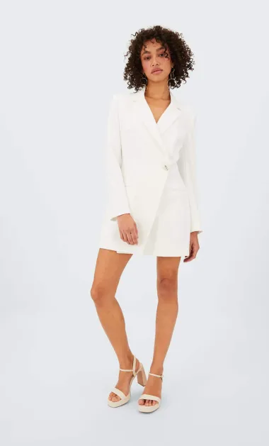 Već od 129 kuna: Najljepše bijele haljine za ljeto iz Stradivariusa