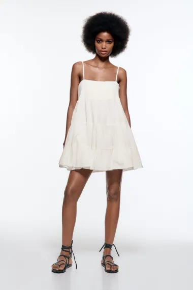 Mala bijela haljina: Ključni komad koji treba svaka ljetna garderoba