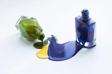 Vječna rasprava: Smiju li djeca lakirati nokte?