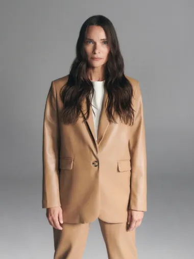 Uvijek su u trendu: 10 blejzera koje možeš uloviti na zimskom sniženju