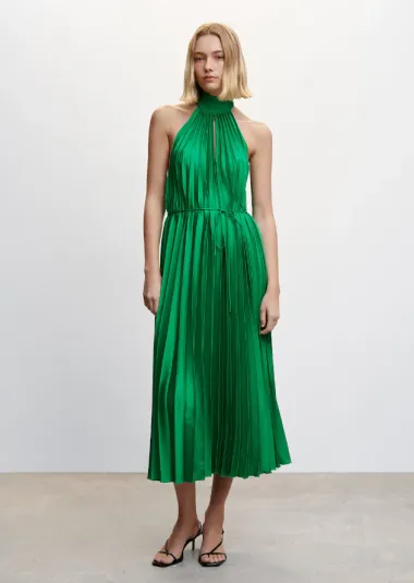 Ženstvene i elegantne: Ovo su najljepše haljine otvorenih leđa iz ponude