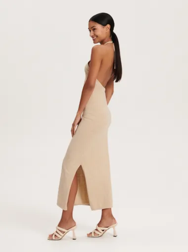 Ženstvene i elegantne: Ovo su najljepše haljine otvorenih leđa iz ponude