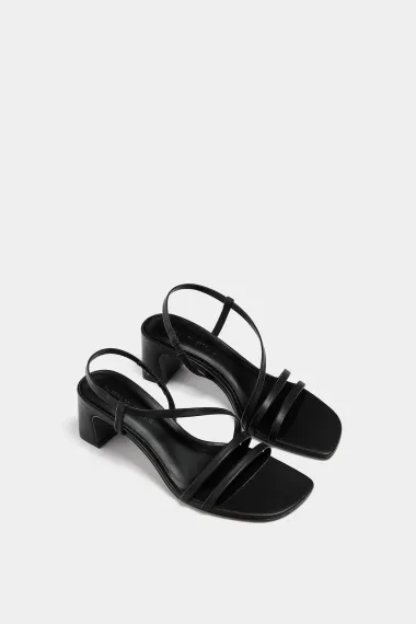 Uvijek su IN: Šest modela sandala s kojima ne možeš pogriješiti