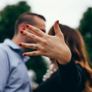 Velika odluka pred vratima! Horoskopski znakovi koji će se zaručiti do kraja godine