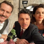 Idila na setu 'Divljih pčela'! Sestre Runje postale nerazdvojne, a glumačke legende očarane mladim talentima